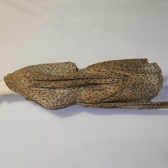 Victoria's Secret Animal Print Semi Sheer Tie Front Side Pockets Light Robe OS - Picture 7 of 13